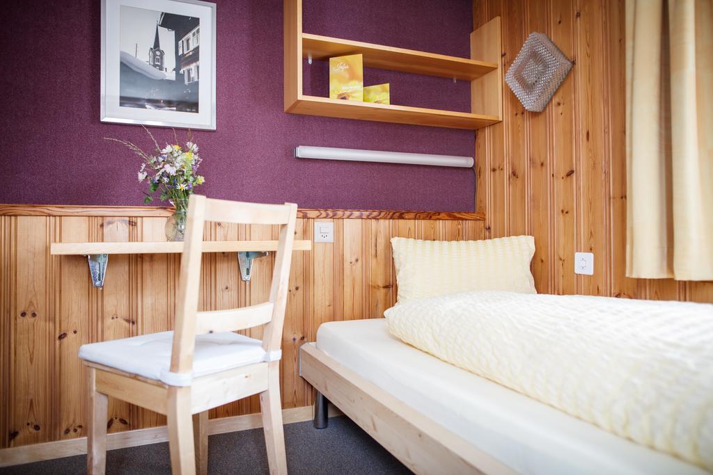 Hotel Nufenen Ulrichen Exteriör bild
