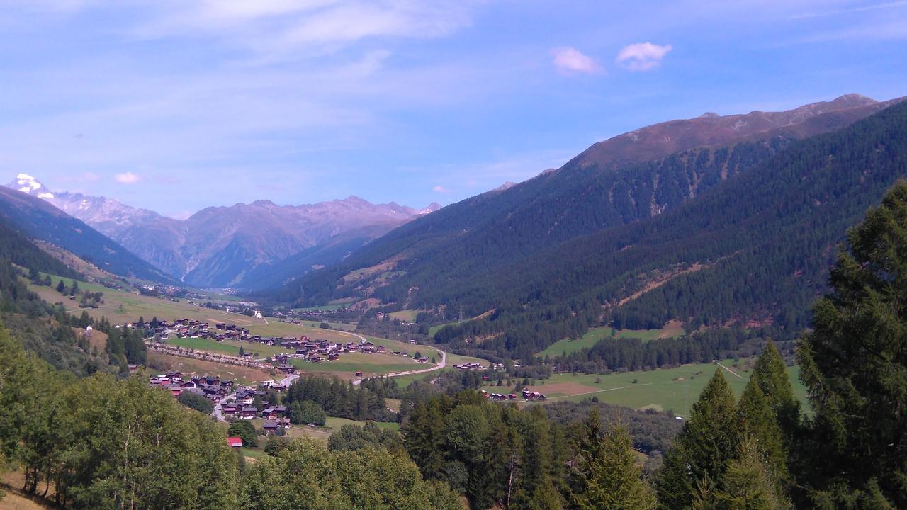 Hotel Nufenen Ulrichen Exteriör bild